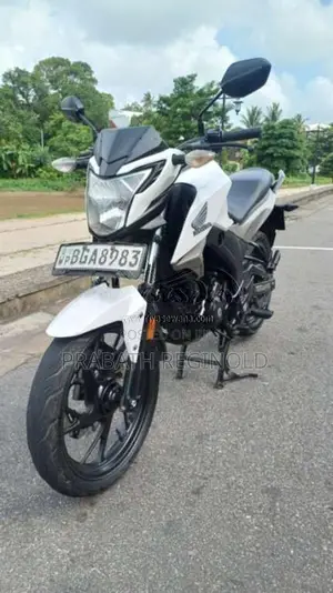 Honda CB HORNET 2017 Motorbike (Used)