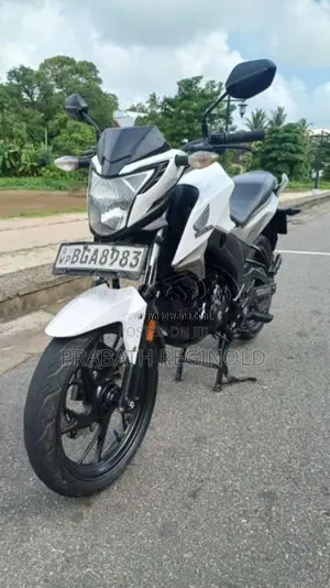 Honda CB HORNET 2017 Motorbike (Used)