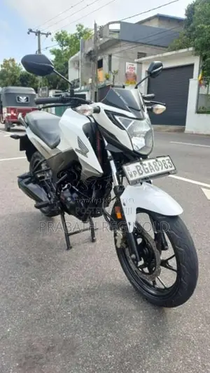 Honda CB HORNET 2017 Motorbike (Used)