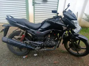 Hero-Honda Hunk 2011 Motorbike (Used)