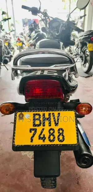 Bajaj CT-100 2018 Motorbike (Used)