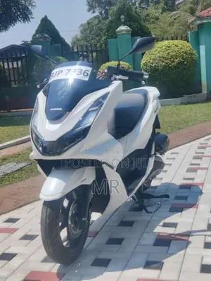 Honda Pcx 125 2024 Motorbike (Used)