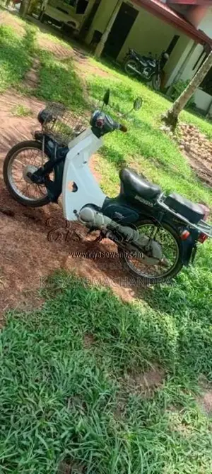 Honda Press cub 2004 Motorbike (Used)