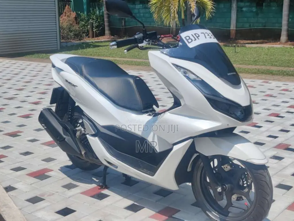Honda Pcx 125 2024 Motorbike (Used)