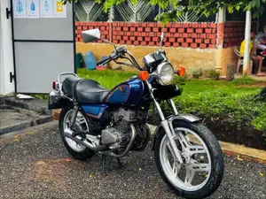 Honda LA Custom 2006 Motorbike (Used)