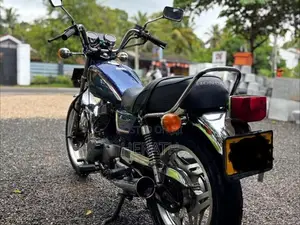 Honda LA Custom 2006 Motorbike (Used)
