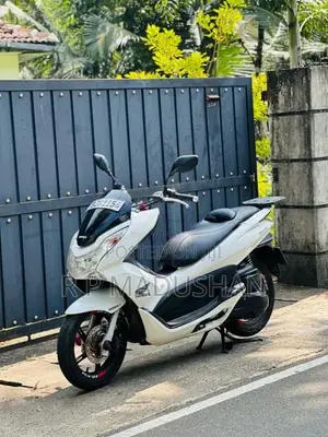 Honda PCX 2014 Motorbike (Used)