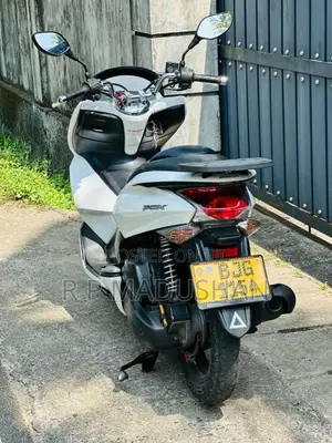 Honda PCX 2014 Motorbike (Used)