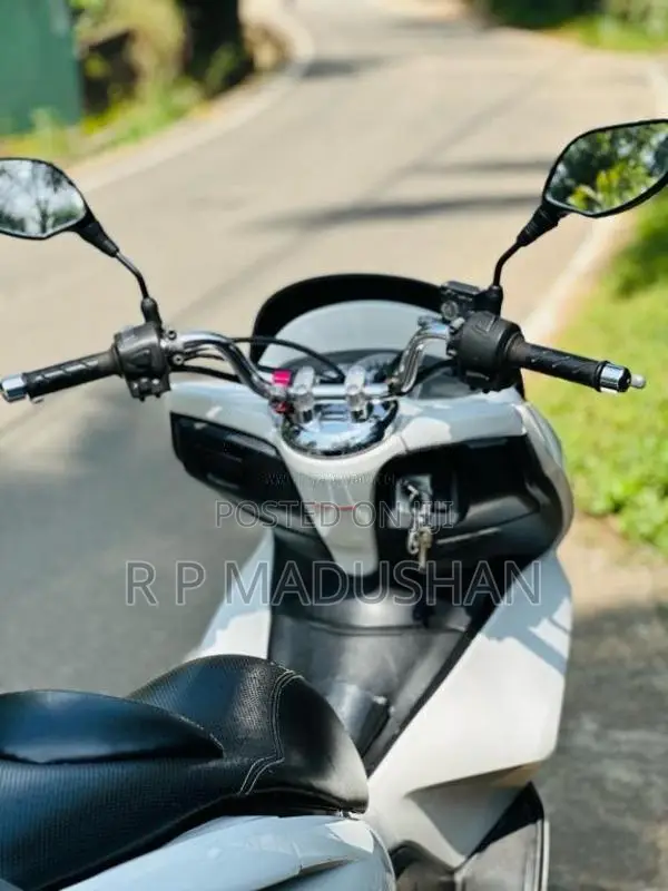 Honda PCX 2014 Motorbike (Used)
