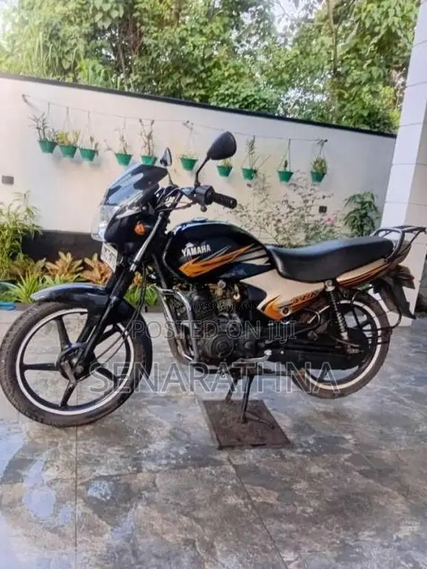 Yamaha YBR 100 2015 Motorbike (Used)