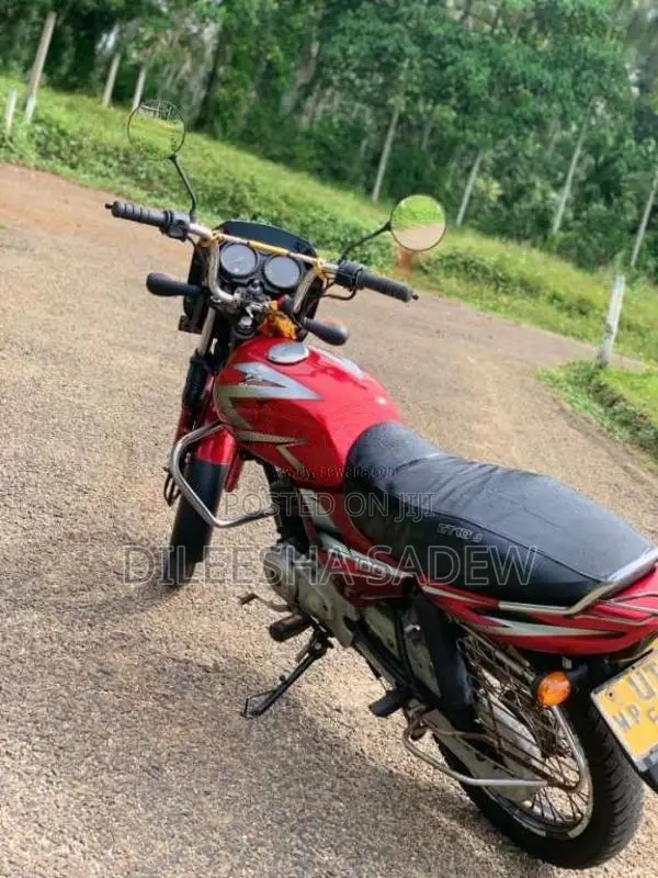Bajaj CT-100 2010 Motorbike (Used)