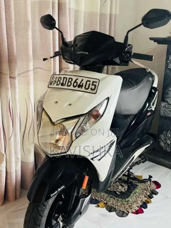 Honda Dio 2015 Motorbike (Used)
