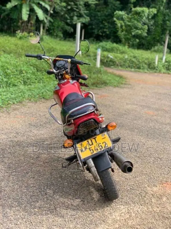 Bajaj CT-100 2010 Motorbike (Used)
