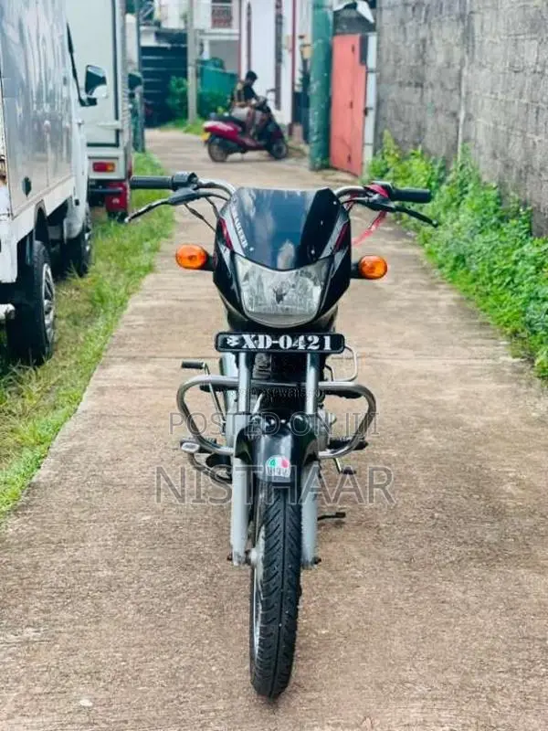 Bajaj CT-100 2011 Motorbike (Used)