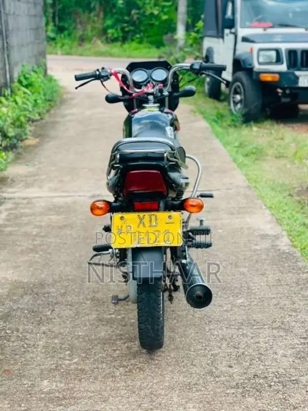 Bajaj CT-100 2011 Motorbike (Used)