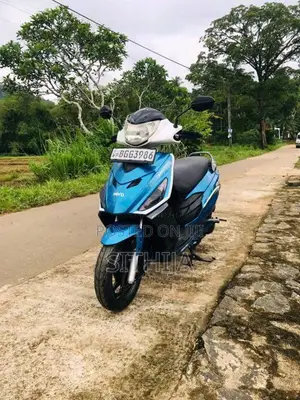Hero Maestro 2017 Motorbike (Used)