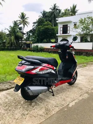 Hero Dash 2016 Motorbike (Used)