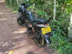Hero-Honda CBZ 2012 Motorbike (Used)