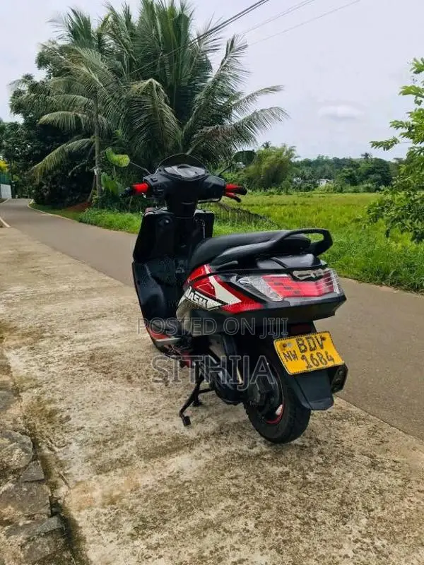 Hero Dash 2016 Motorbike (Used)