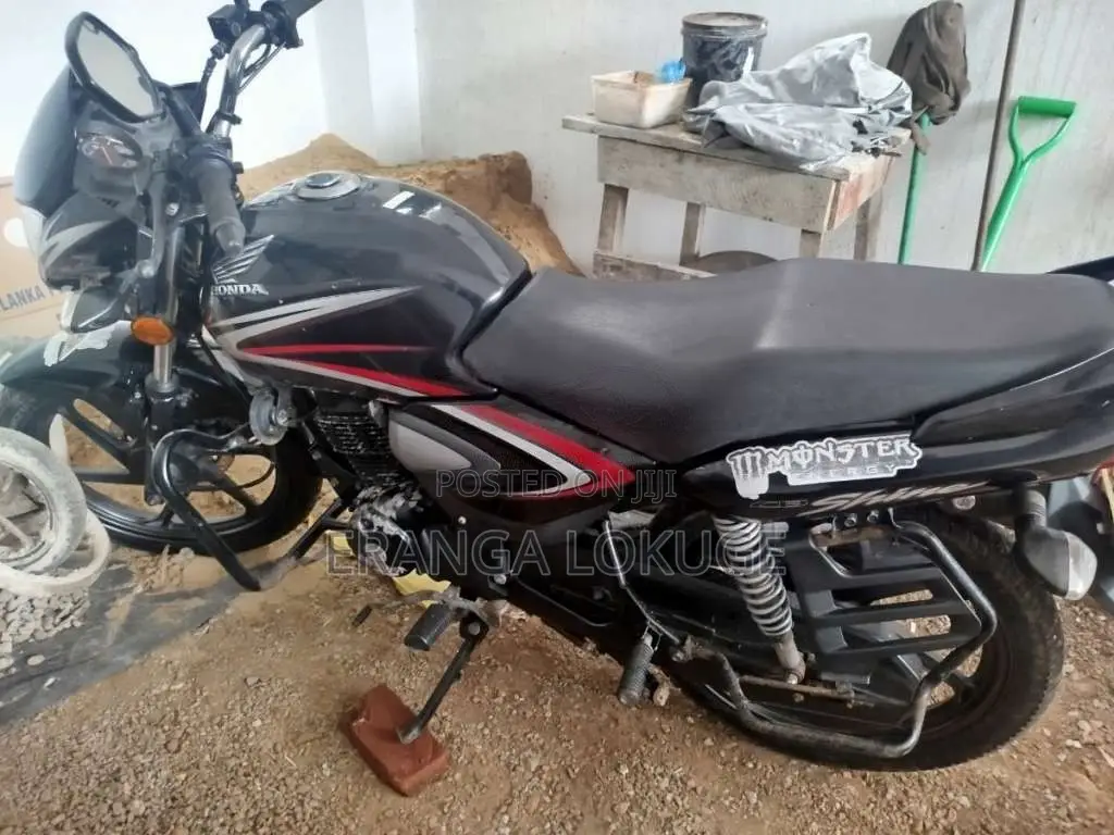 Honda CB 125 2017 Motorbike (Used)
