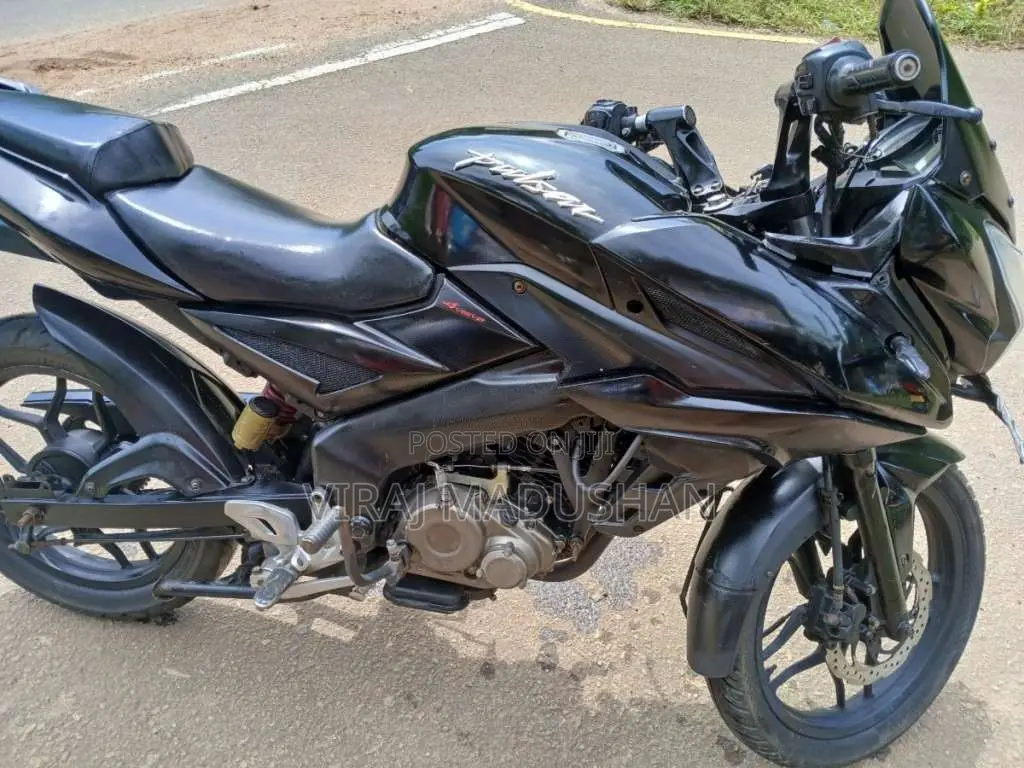 Bajaj PULSAR AS150 2015 Motorbike (Used)