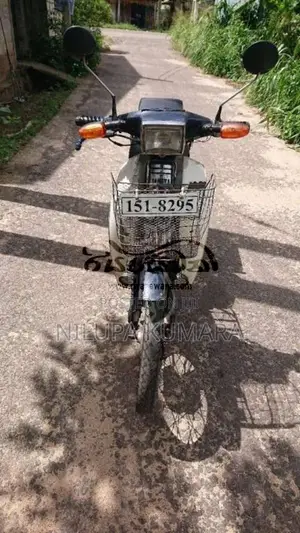 Yamaha Mate 1995 Motorbike (Used)