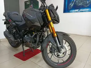 Hero Hunk 160 2026 Motorbike Brand New