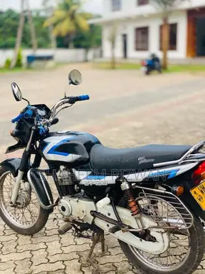 Bajaj CT-100 2011 Motorbike (Used)