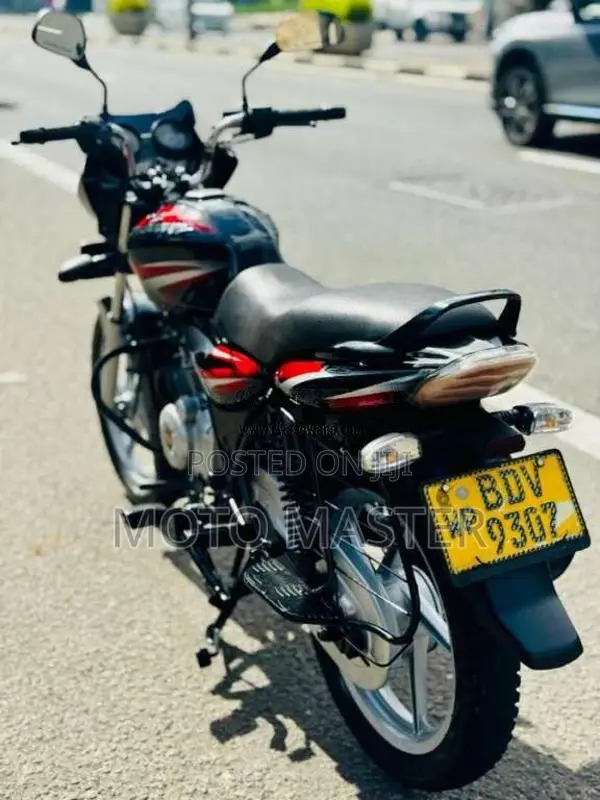 Bajaj Discover 2016 Motorbike (Used)