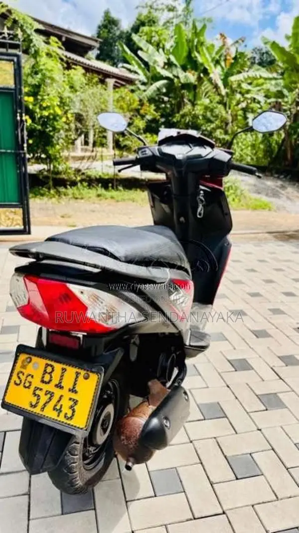 Honda Dio 2019 Motorbike (Used)
