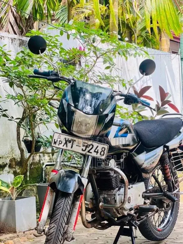 Bajaj CT-100 2012 Motorbike (Used)