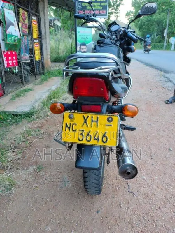 Bajaj CT-100 2011 Motorbike (Used)
