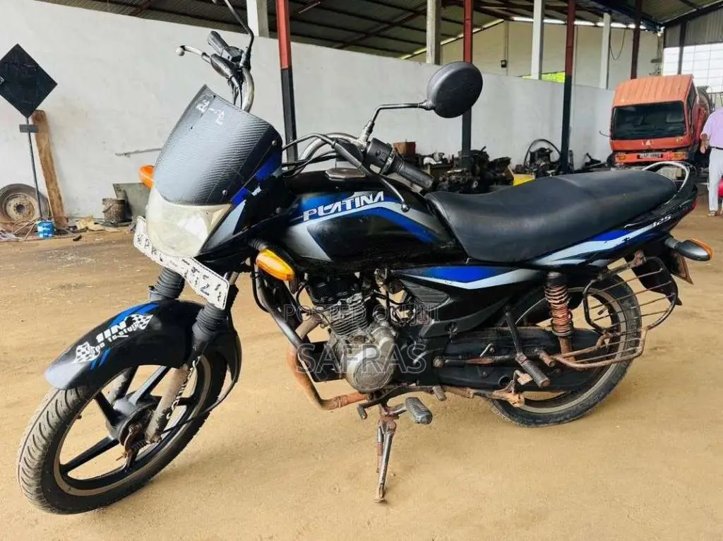 Bajaj Platina 2011 Motorbike (Used)