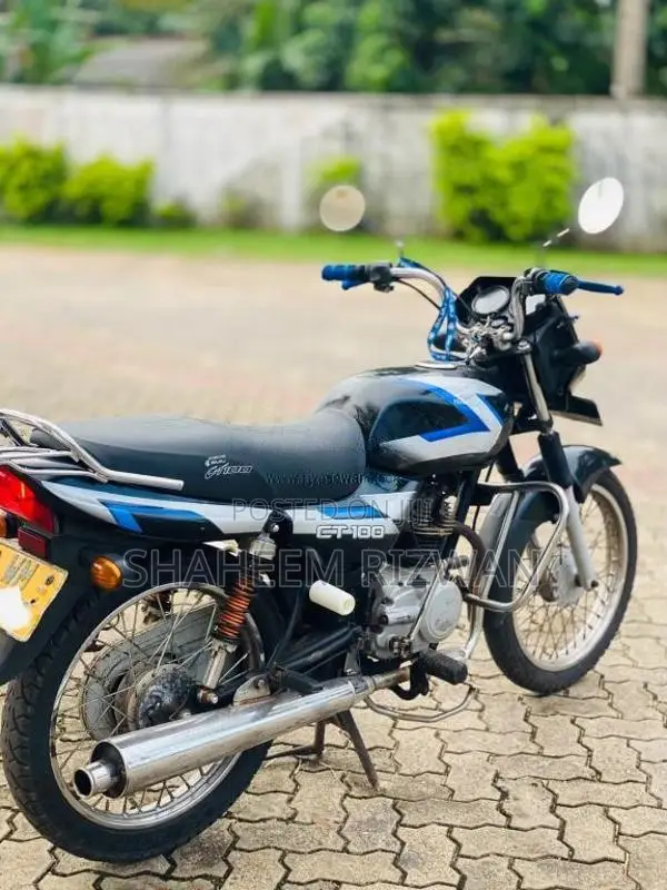 Bajaj CT-100 2011 Motorbike (Used)