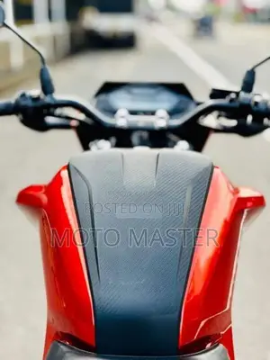 Honda Cb Hornet 2021 Motorbike (Used)