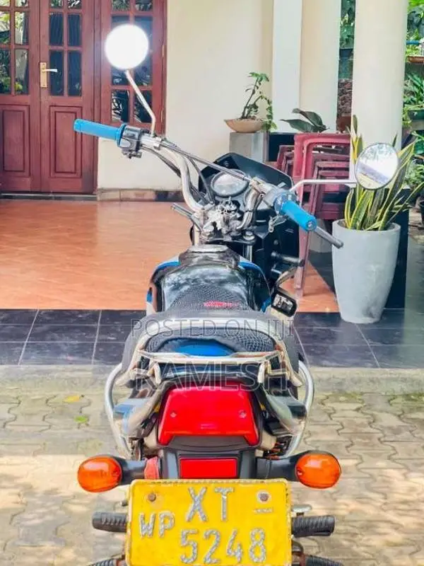 Bajaj CT-100 2012 Motorbike (Used)