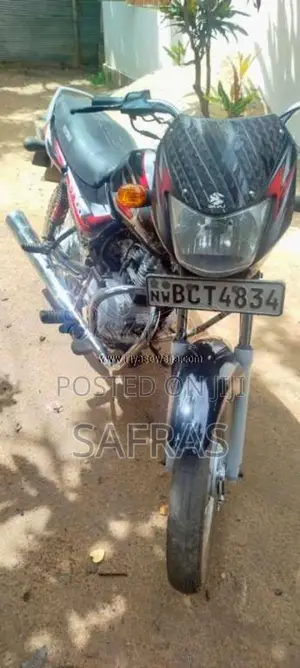 Bajaj CT-100 2016 Motorbike (Used)
