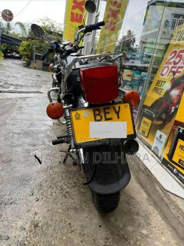 Suzuki GN125 2016 motorcycle (Used)
