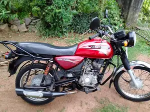 Bajaj Boxer 2012 Motorbike (Used)