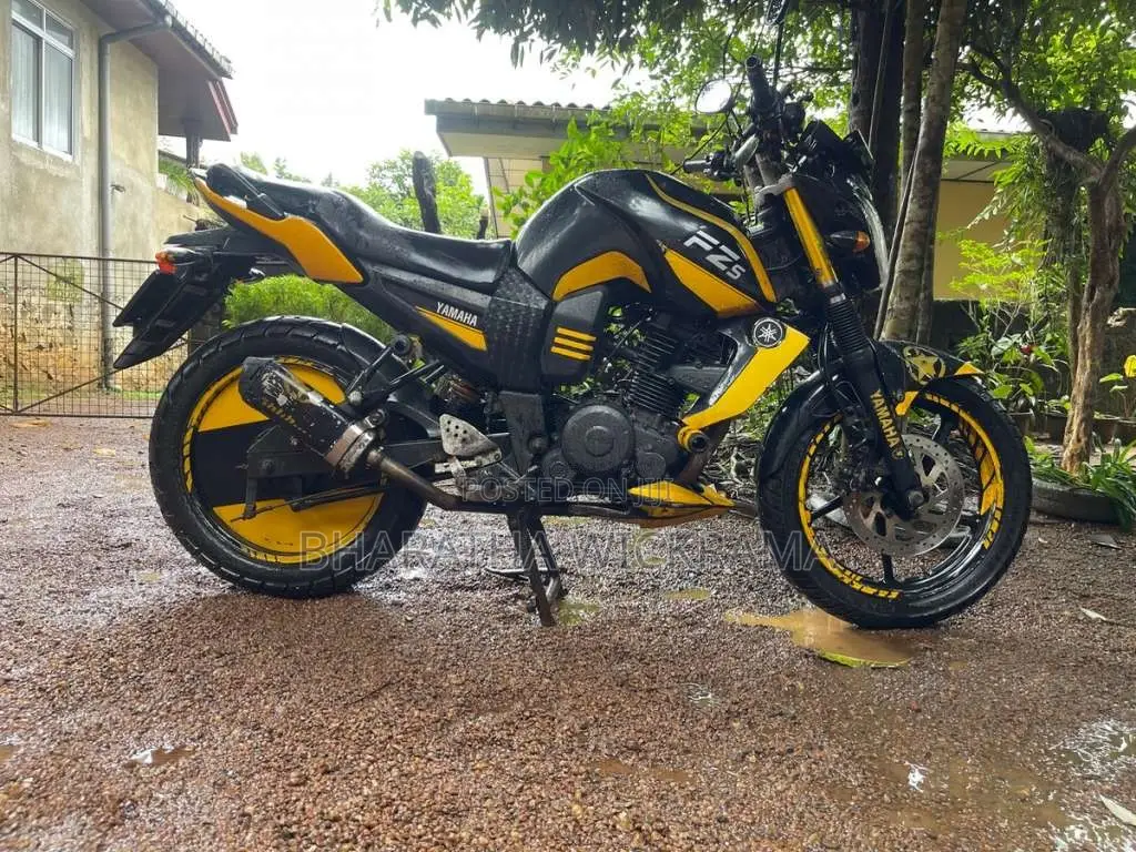 Yamaha FZ-S 2009 Motorbike (Used)