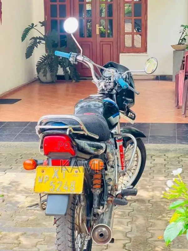 Bajaj CT-100 2012 Motorbike (Used)