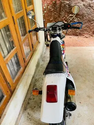 Yamaha TTR 250 2003 Motorbike (Used)
