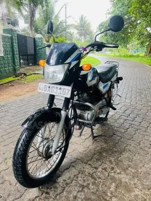 Bajaj CT-100 2014 Motorbike (Used)
