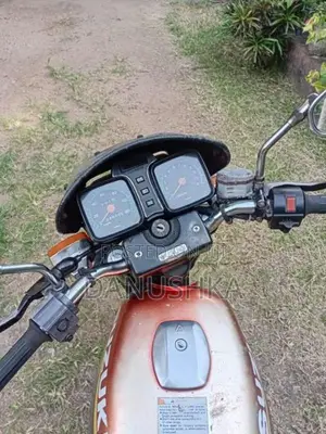 Suzuki GN125 2002 Motorbike (Used)
