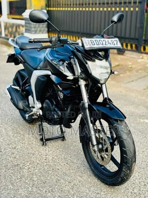 Yamaha FZ 2016 Motorbike (Used)