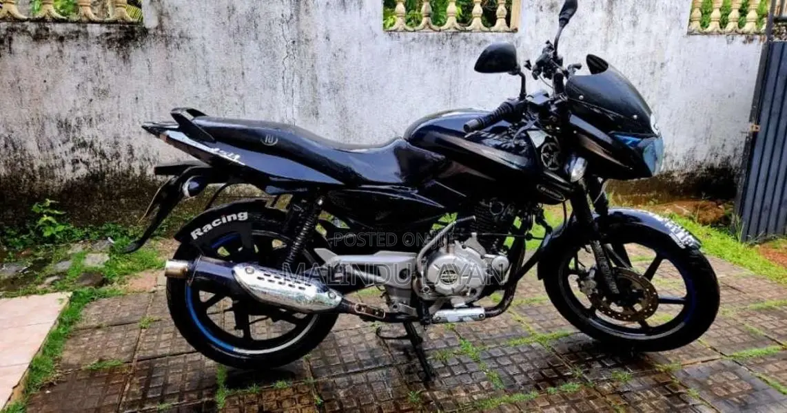 Bajaj Pulsar 2016 Motorbike (Used)