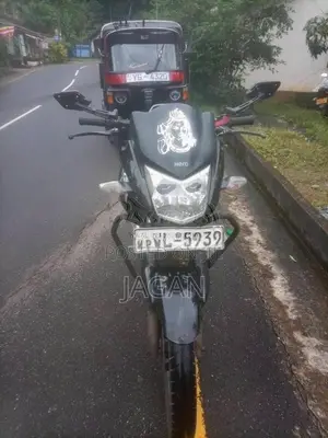 Hero Hunk 2010 Motorbike (Used)