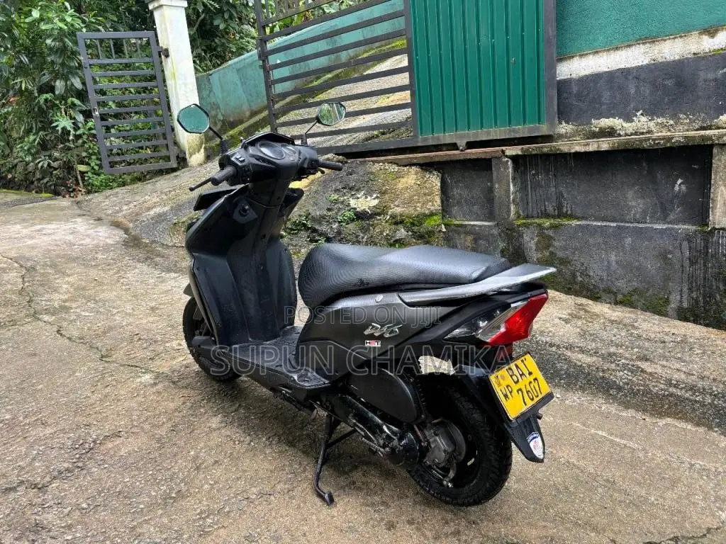 Honda Dio 2013 Motorbike (Used)