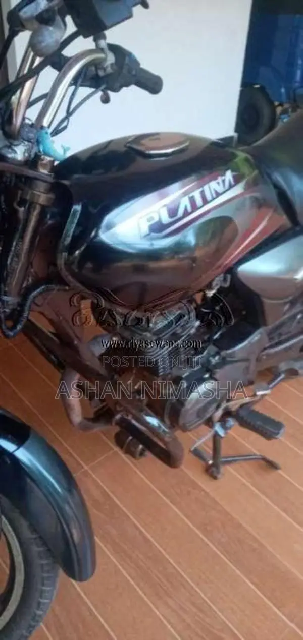 Bajaj Platina 2012 Motorbike (Used)