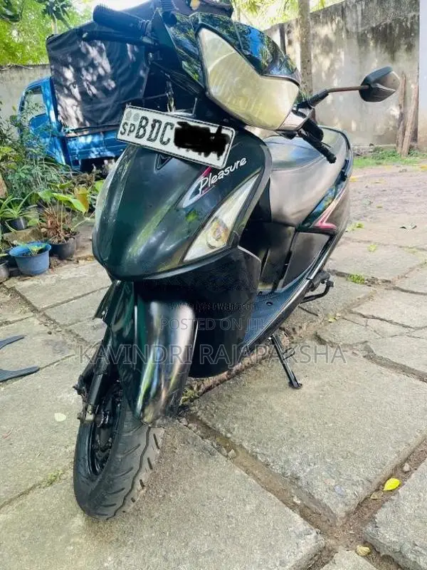 Hero Pleasure 2015 Motorbike (Used)